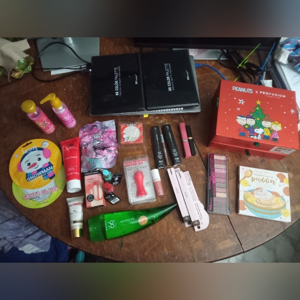 Lot With Lots All New Makeup